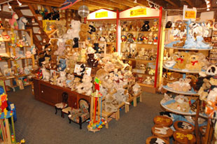Curiosity Corner Steiff Collection