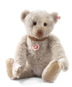 Steiff Bastian the Nostalgic Teddy Bear
