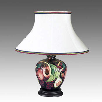 Moorcroft Queens Choice Lamp L8/6