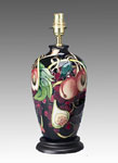 Moorcroft Queens Choice Lamp L25/9